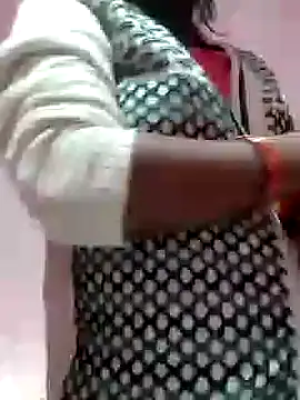 Snapshot of riya_houswife chatting on 12-22-24, 07:44 riya houswife online show from 12-22-24, 07:44