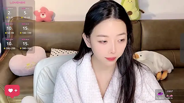 Snapshot of Yilin1999 chatting on 03-07-25, 02:34 Yilin1999 online show from 03-07-25, 02:34