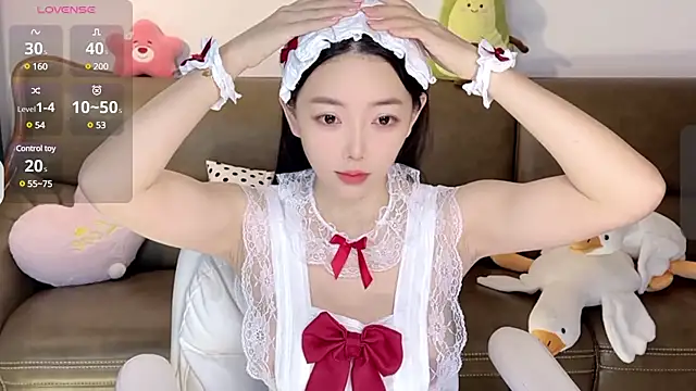 Snapshot of Yilin1999 chatting on 02-22-25, 09:26 Yilin1999 online show from 02-22-25, 09:26