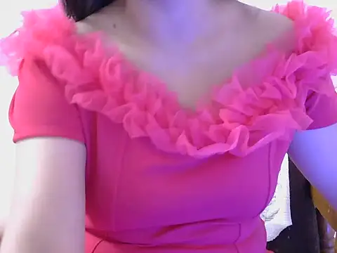 Snapshot of diva-22 chatting on 02-12-25, 01:27 diva-22 online show from 02-12-25, 01:27