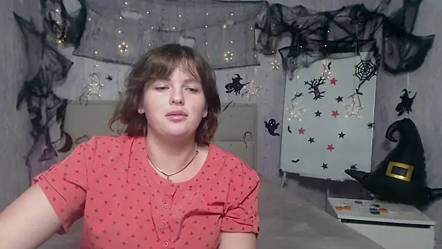 StaceyLex online show from 10-20-25, 05:42