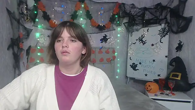 StaceyLex online show from 10-28-25, 06:34