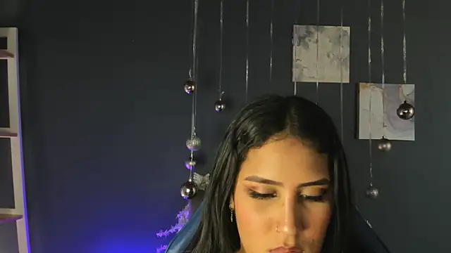 Snapshot of Cami__Smiith chatting on 12-03-24, 02:33 Cami Smiith online show from 12-03-24, 02:33