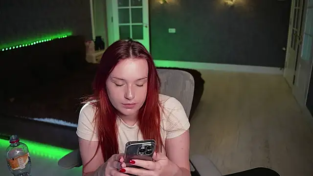 Snapshot of LisaElfy chatting on 04-27-26, 03:10 LisaElfy online show from 04-27-26, 03:10