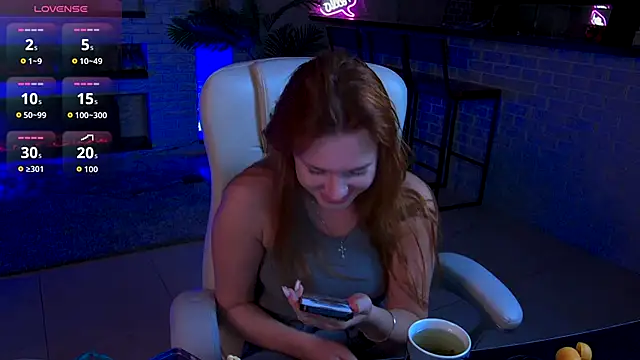 Snapshot of LisaElfy chatting on 09-25-25, 04:13 LisaElfy online show from 09-25-25, 04:13