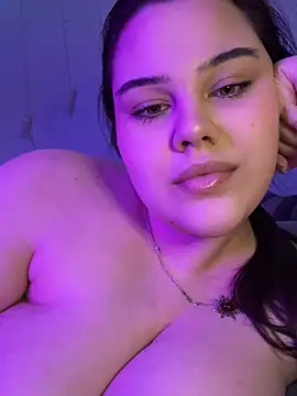 Snapshot of 31MoonLight13 chatting on 02-02-25, 09:13 31MoonLight13 online show from 02-02-25, 09:13