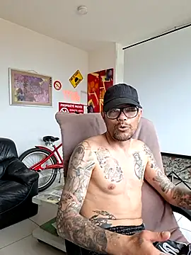 mileflav0r online show from 04-30-26, 09:38