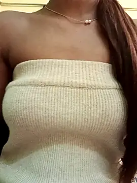 Snapshot of Miss-Sadhana chatting on 02-01-25, 09:11 Miss-Sadhana online show from 02-01-25, 09:11