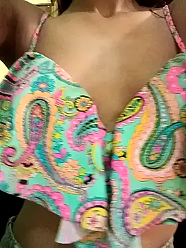 Snapshot of Miss-Sadhana chatting on 01-27-25, 11:32 Miss-Sadhana online show from 01-27-25, 11:32