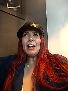 Perla Franco online show from 11-22-25, 05:17