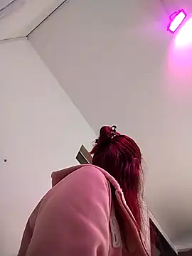 Perla Franco online show from 12-03-25, 05:08