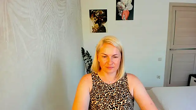 Snapshot of Alicee_Gracee chatting on 07-06-26, 09:27 Alicee Gracee online show from 07-06-26, 09:27