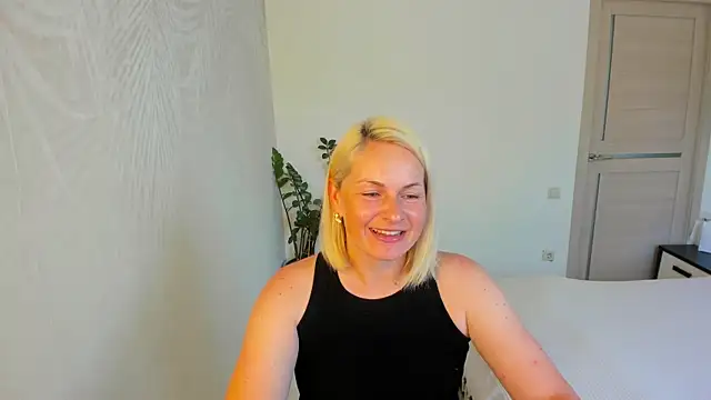 Snapshot of Alicee_Gracee chatting on 06-24-26, 09:08 Alicee Gracee online show from 06-24-26, 09:08