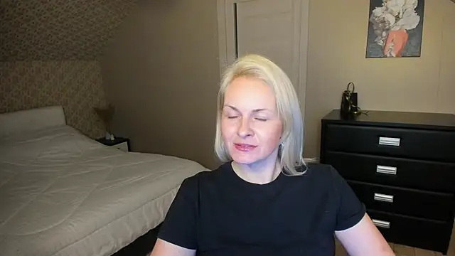 Alicee Gracee online show from 11-24-25, 07:14