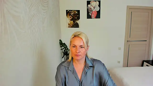 Snapshot of Alicee_Gracee chatting on 07-30-26, 11:53 Alicee Gracee online show from 07-30-26, 11:53