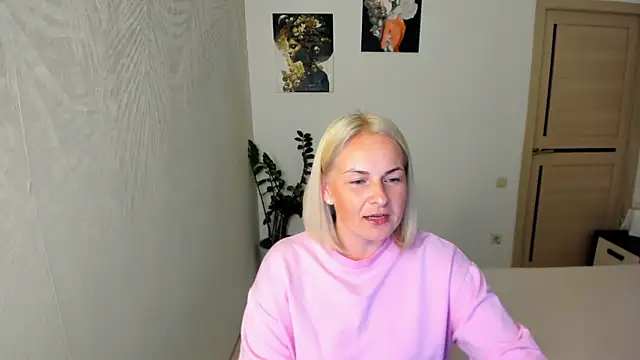 Snapshot of Alicee_Gracee chatting on 06-30-26, 07:36 Alicee Gracee online show from 06-30-26, 07:36