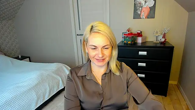 Alicee Gracee online show from 12-04-25, 09:30