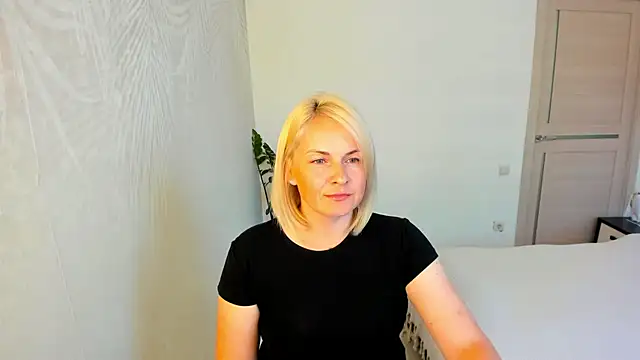 Snapshot of Alicee_Gracee chatting on 06-12-26, 09:51 Alicee Gracee online show from 06-12-26, 09:51