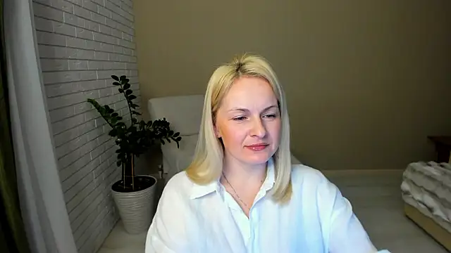 Alicee Gracee online show from 02-16-26, 07:45