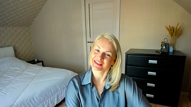 Alicee Gracee online show from 11-14-25, 07:12