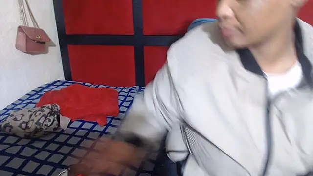 MaximTease24 online show from 07-05-26, 05:36