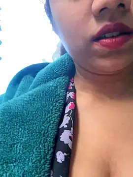 Snapshot of ScarletAss chatting on 09-19-25, 05:22 ScarletAss online show from 09-19-25, 05:22