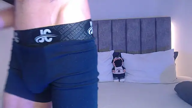 evil boys 77 online show from 01-07-25, 02:20