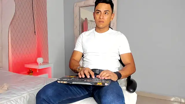 Lucii fer  online show from 02-09-26, 11:30