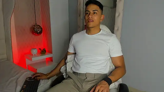 Lucii fer  online show from 01-16-26, 11:25