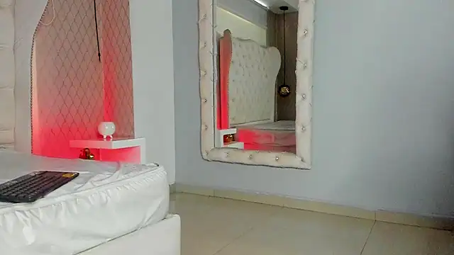 Lucii fer  online show from 02-18-26, 12:12