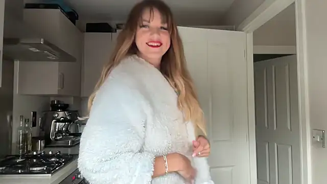 Snapshot of LustfulLuna_ chatting on 02-07-25, 02:58 LustfulLuna online show from 02-07-25, 02:58