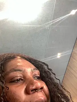 Snapshot of bonbonaumiel chatting on 12-16-24, 10:18 bonbonaumiel online show from 12-16-24, 10:18