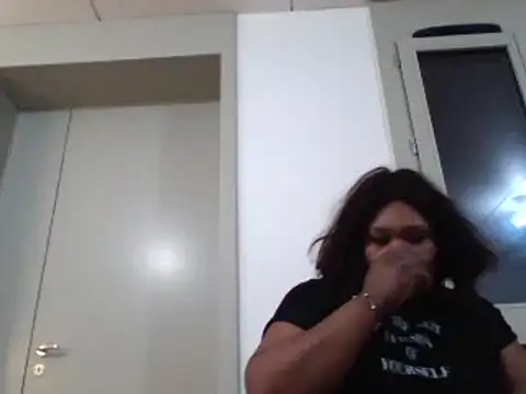 Snapshot of bonbonaumiel chatting on 12-24-24, 04:44 bonbonaumiel online show from 12-24-24, 04:44