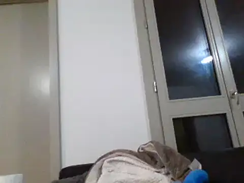 Snapshot of bonbonaumiel chatting on 12-28-24, 03:47 bonbonaumiel online show from 12-28-24, 03:47