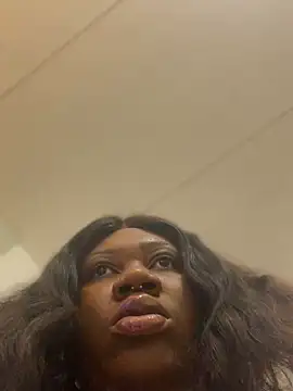 Snapshot of bonbonaumiel chatting on 01-01-25, 11:29 bonbonaumiel online show from 01-01-25, 11:29