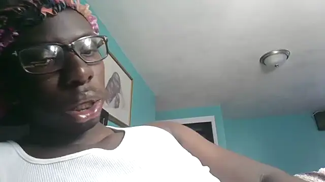Snapshot of you_like_my_chocolate101 chatting on 10-08-25, 06:30 you like my chocolate101 online show from 10-08-25, 06:30