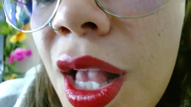 Snapshot of miss_evoleth2 chatting on 02-20-26, 05:04 miss evoleth2 online show from 02-20-26, 05:04