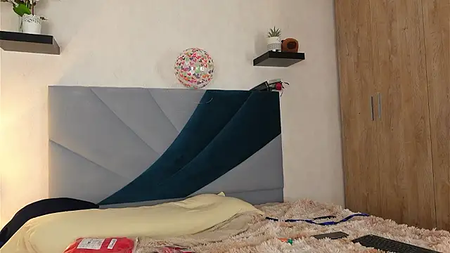 Snapshot of AshiaEkta1 chatting on 02-12-26, 10:53 AshiaEkta1 online show from 02-12-26, 10:53