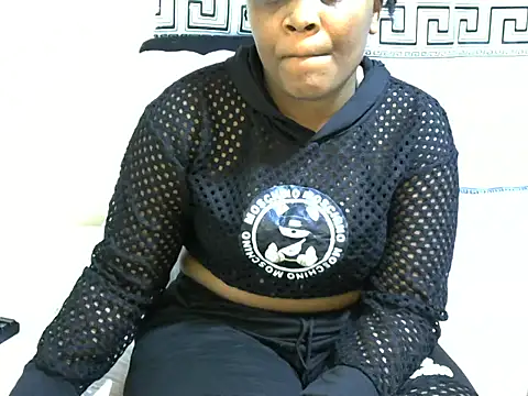 Sassyever online show from 10-22-25, 04:39