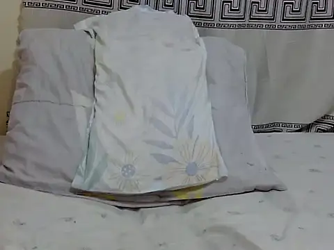 Snapshot of Sassyever chatting on 06-26-26, 12:49 Sassyever online show from 06-26-26, 12:49