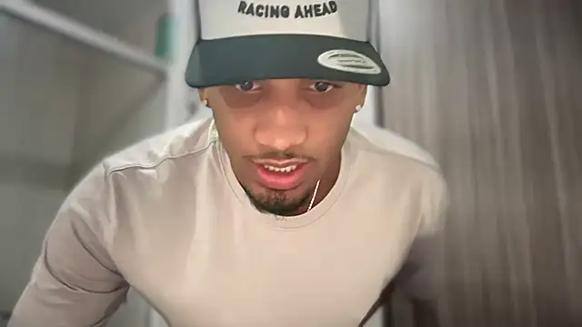 Snapshot of michael_jordanx chatting on 02-23-25, 04:13 michael jordanx online show from 02-23-25, 04:13