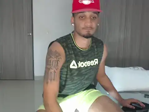 Snapshot of michael_jordanx chatting on 12-30-24, 05:48 michael jordanx online show from 12-30-24, 05:48