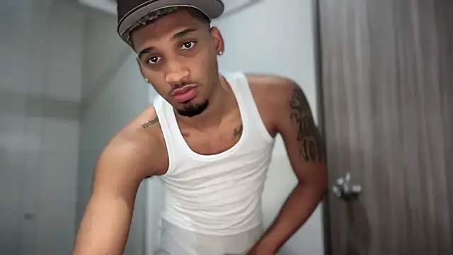 Snapshot of michael_jordanx chatting on 03-16-25, 03:17 michael jordanx online show from 03-16-25, 03:17