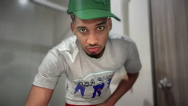 Snapshot of michael_jordanx chatting on 03-14-25, 03:58 michael jordanx online show from 03-14-25, 03:58