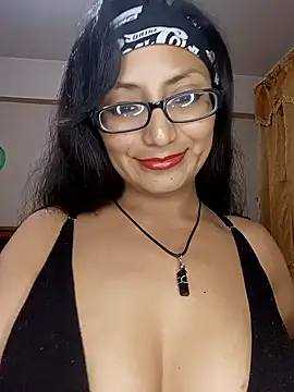 Lucy Chery online show from 01-15-26, 12:58