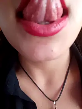 Lucy Chery online show from 11-10-25, 06:02