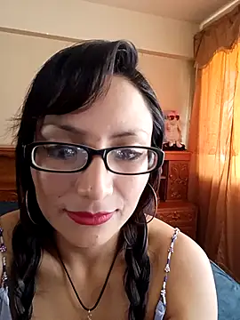 Lucy Chery online show from 09-20-25, 04:23
