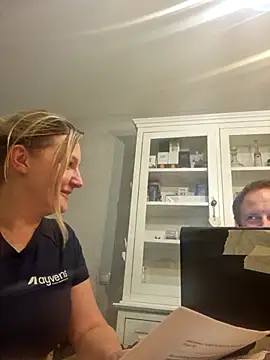 CoupleKitty online show from 10-12-25, 08:43