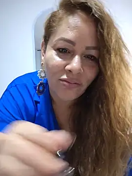 Snapshot of SluttyMilf79 chatting on 05-10-26, 08:40 SluttyMilf79 online show from 05-10-26, 08:40