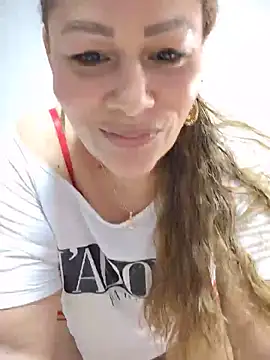 Snapshot of SluttyMilf79 chatting on 05-15-26, 07:17 SluttyMilf79 online show from 05-15-26, 07:17